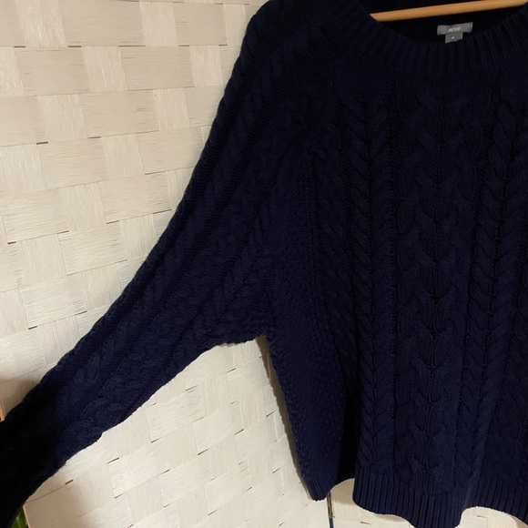 Aerie Cable Knit Sweater Navy size M - Picture 3 of 5